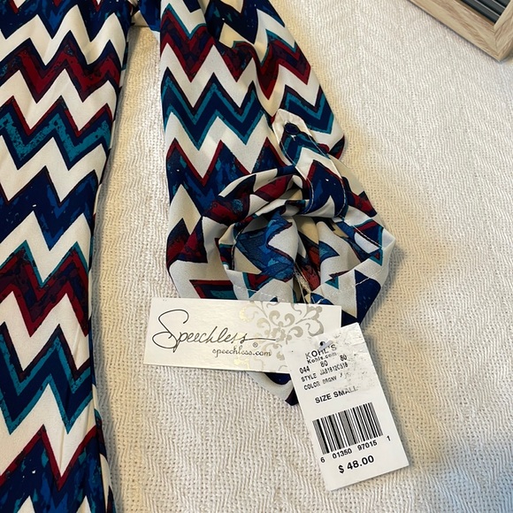 Speechless Shift Dress Burgundy Navy Chevron Print - Picture 5 of 14